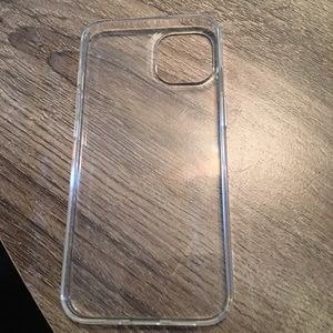 iPhone 13 clear phone cover